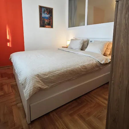 Marasca Apartment *